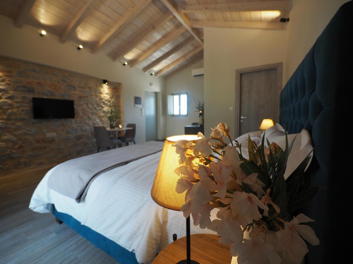 Terra Di Pietra Exclusive Suites & Apartments Areopoli Zewnętrze zdjęcie