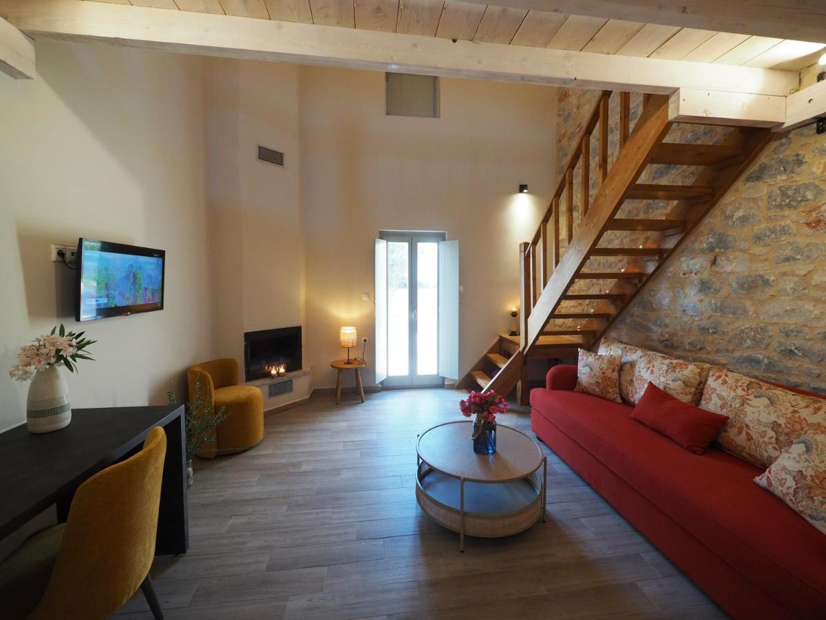 Terra Di Pietra Exclusive Suites & Apartments Areopoli Zewnętrze zdjęcie