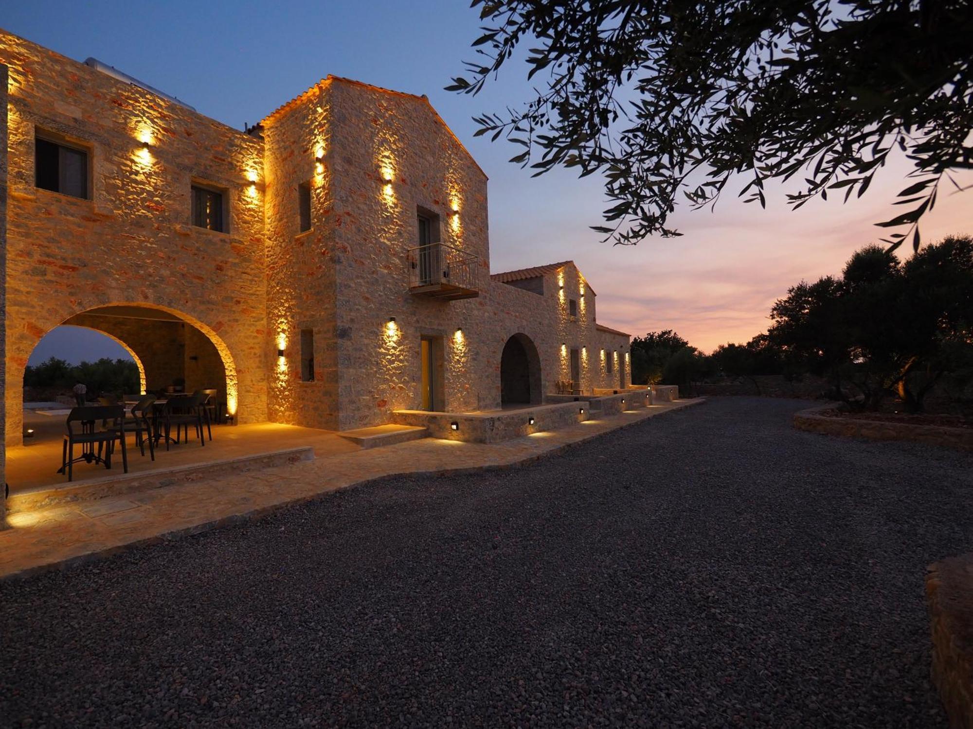 Terra Di Pietra Exclusive Suites & Apartments Areopoli Zewnętrze zdjęcie