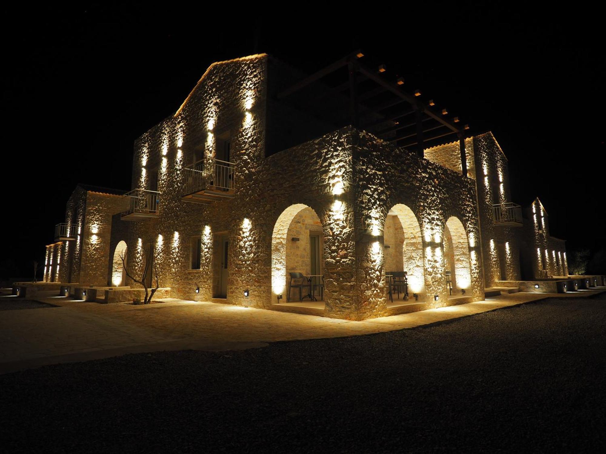 Terra Di Pietra Exclusive Suites & Apartments Areopoli Zewnętrze zdjęcie