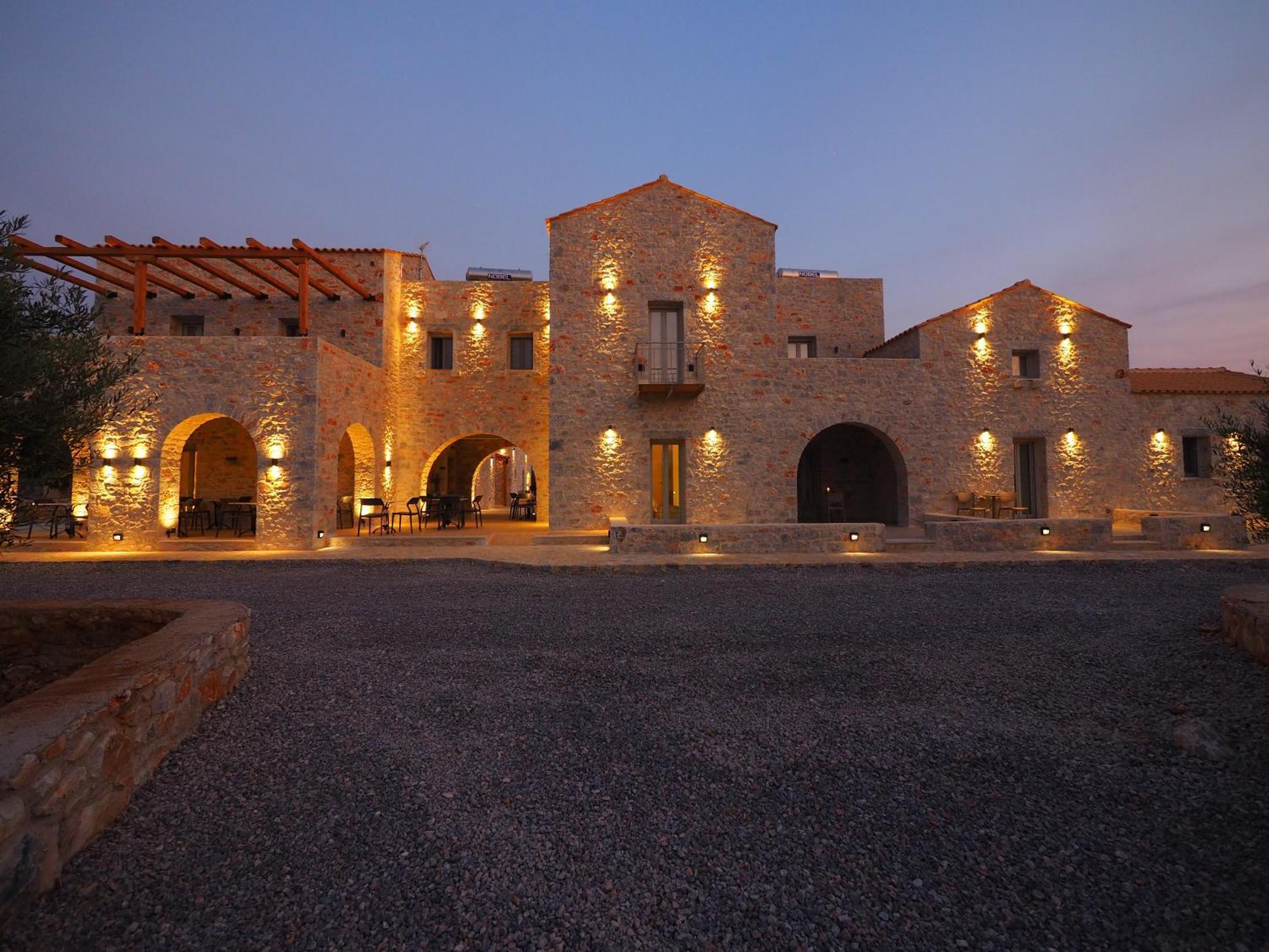 Terra Di Pietra Exclusive Suites & Apartments Areopoli Zewnętrze zdjęcie