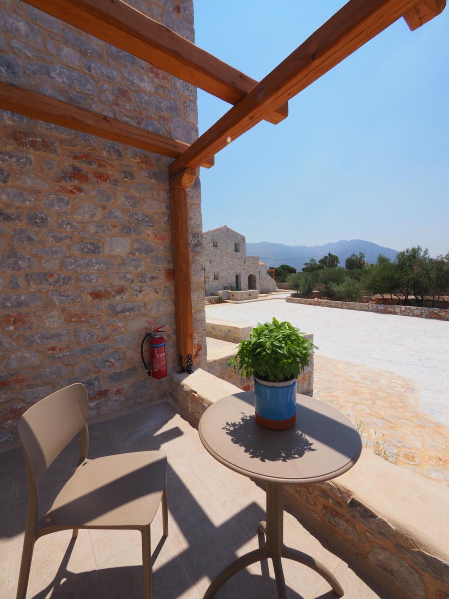 Terra Di Pietra Exclusive Suites & Apartments Areopoli Zewnętrze zdjęcie