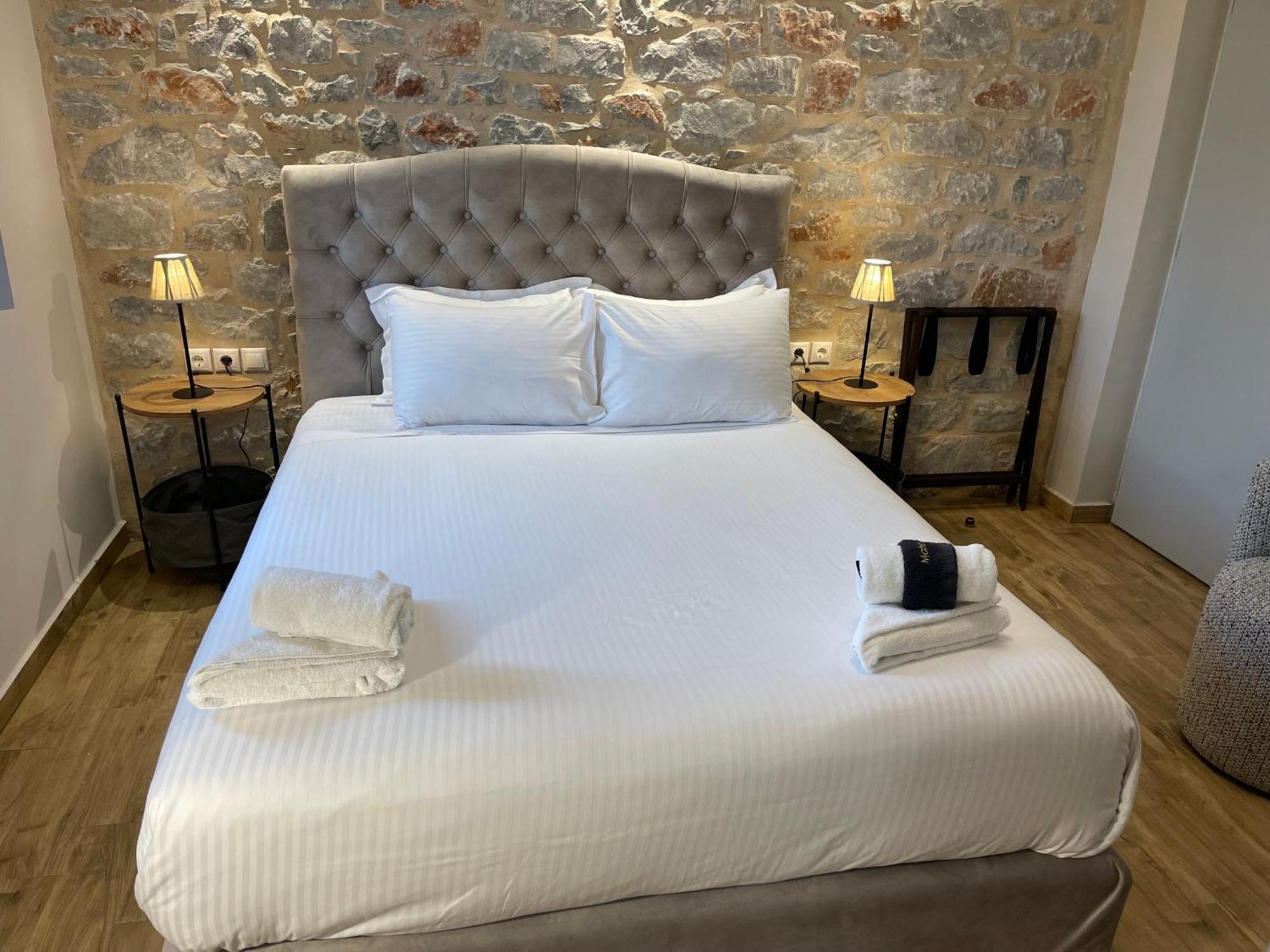 Terra Di Pietra Exclusive Suites & Apartments Areopoli Zewnętrze zdjęcie